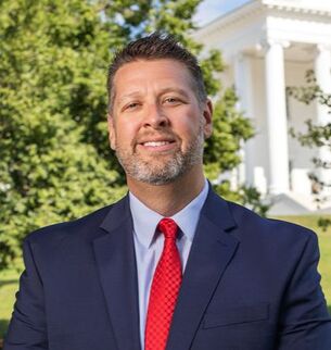 Brad Reaves Headshot Reaves GovCon Group
